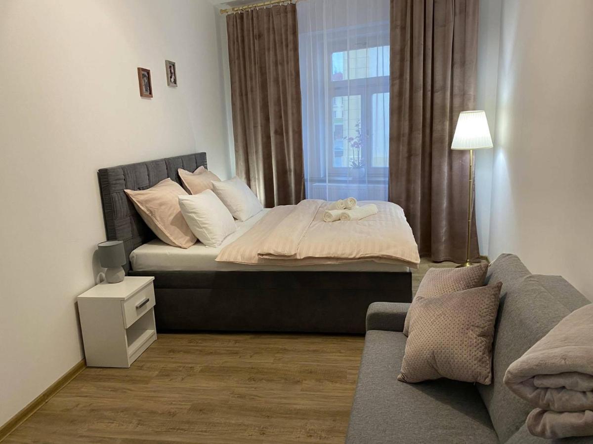 Stylovy V Srdci Hradce Kralove Apartment *